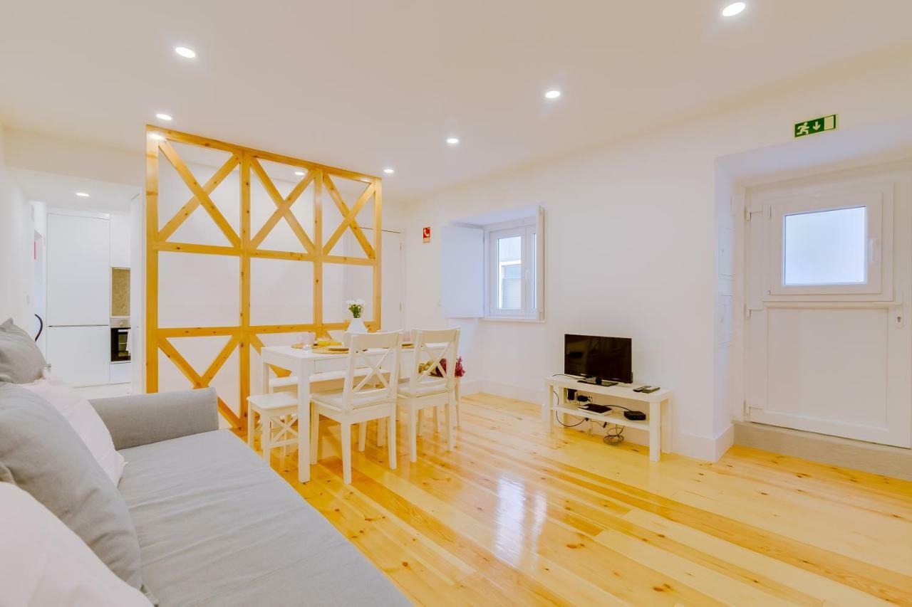 Casa Dos Doutores, A Cozy Apartment In Lissabon Buitenkant foto